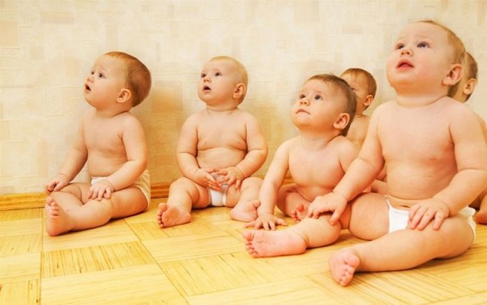 Любопытные факты о новорожденных детях (10 фото)