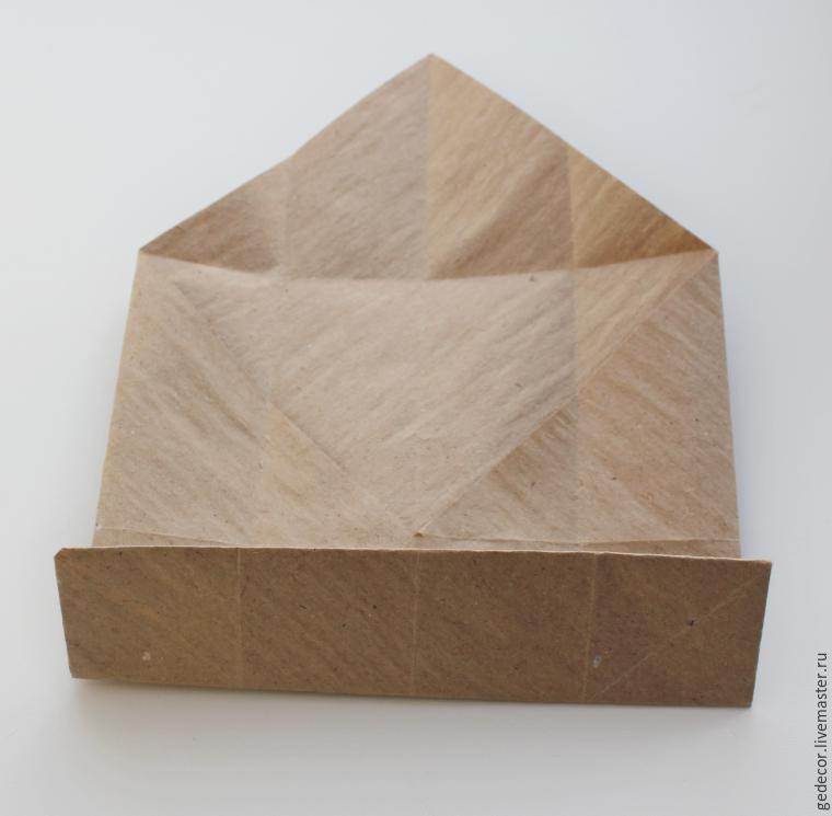 Как за 15 минут сделать коробочку из крафт-бумаги в технике оригами, фото № 7