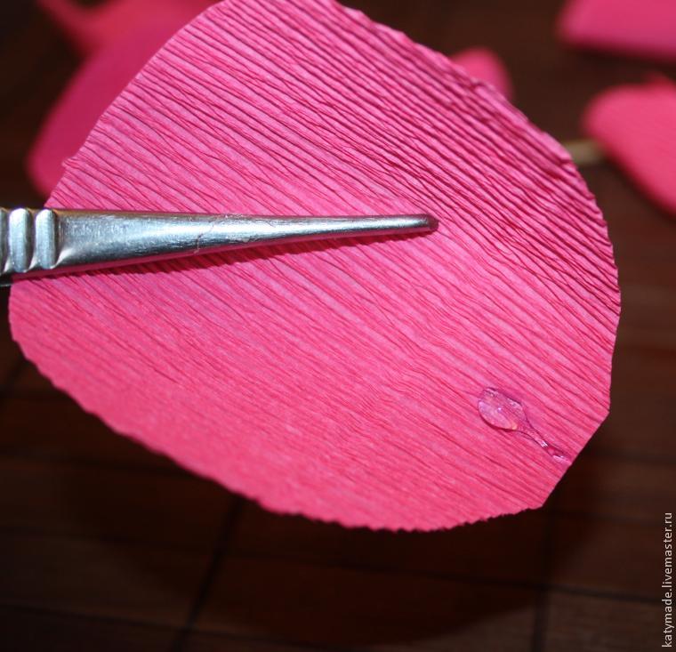Как сделать цветок для букета из конфет, фото № 16