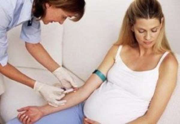Что делать с низкими тромбоцитами при беременности: причины повышения и способы, рекомендации врачей