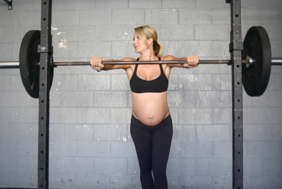 Можно ли беременным поднимать тяжести?