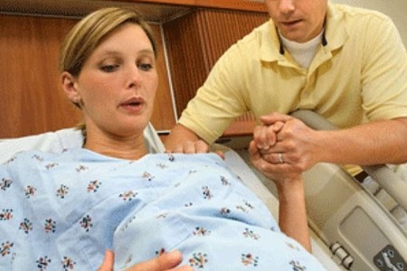 Беременная: техника дыхания при родах