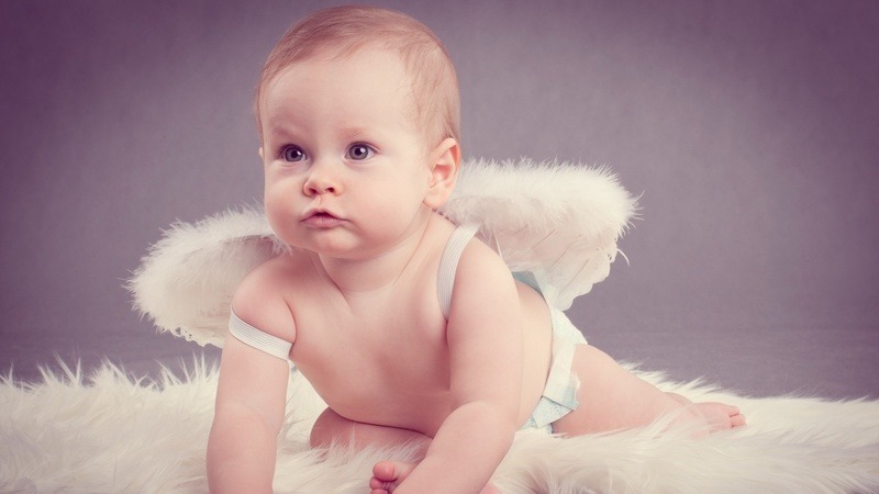 Малыш-ангелочек